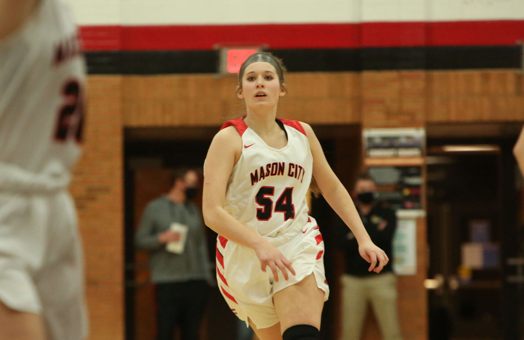 Mason City girls basketball vs Charles City - Latham